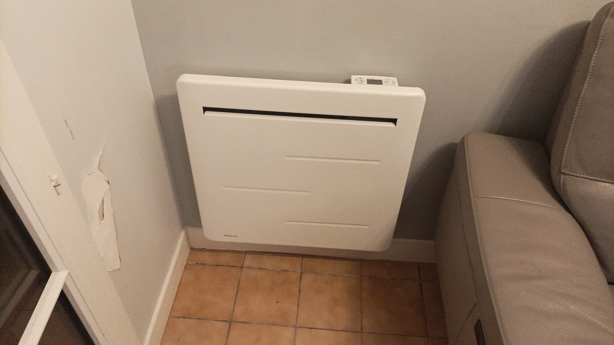 Pose radiateur électrique à Condé-sur-Vesgres, Yvelines